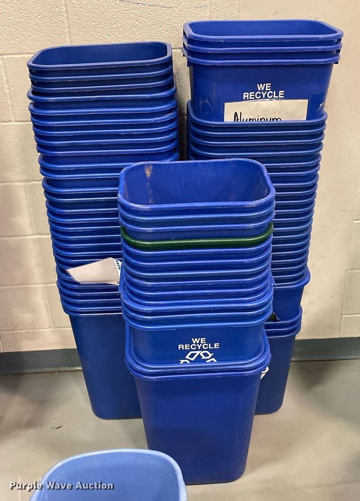 image for item ME9950 Approximately 100 trash cans