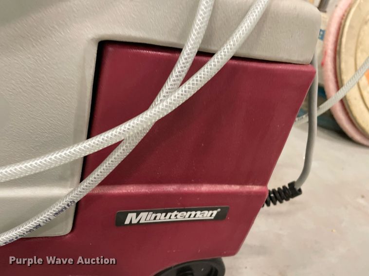 image for item ME9951 Cleaning equipment