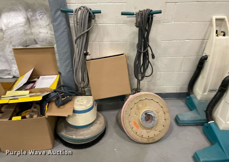 image for item ME9951 Cleaning equipment