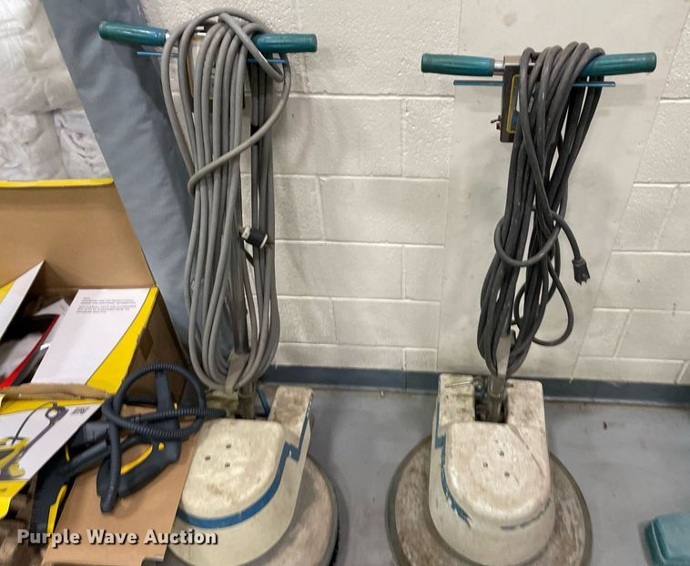 image for item ME9951 Cleaning equipment