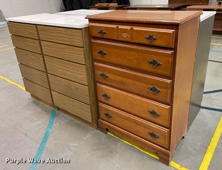 image for item ME9952 (6) dressers