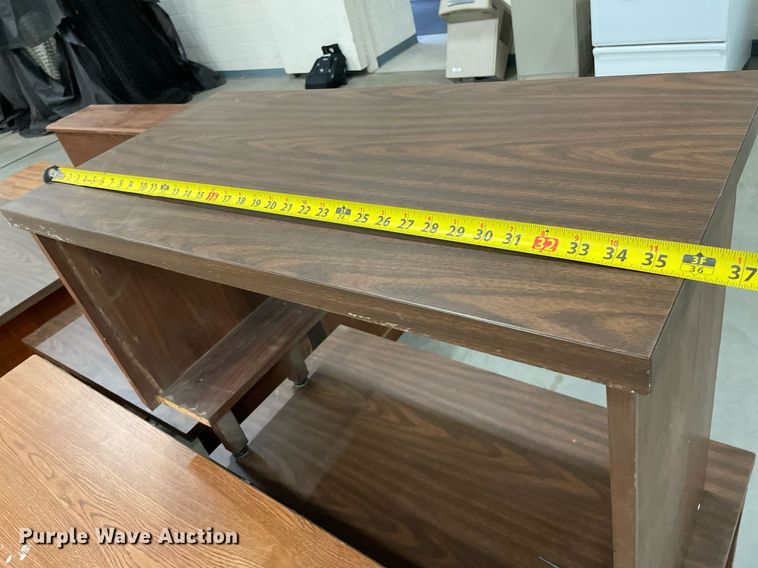 image for item ME9953 (8) desks