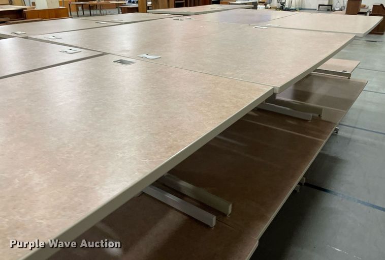 image for item ME9954 (32) desks