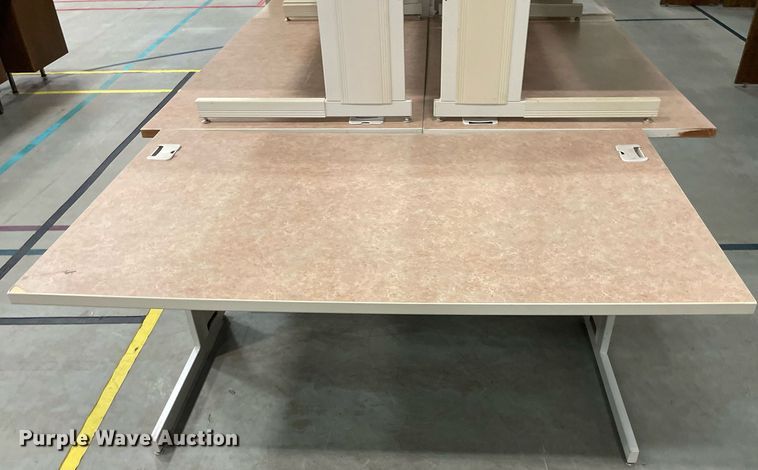 image for item ME9954 (32) desks