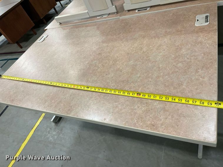 image for item ME9954 (32) desks