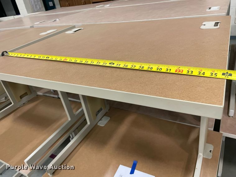 image for item ME9954 (32) desks