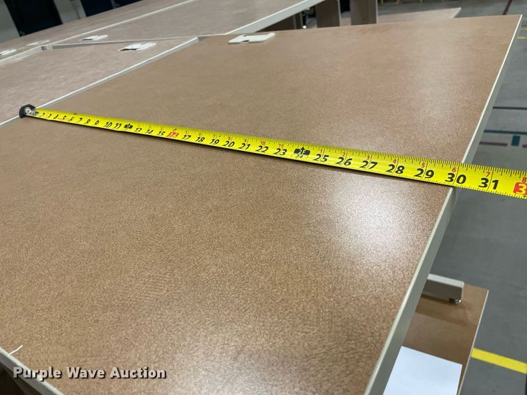 image for item ME9954 (32) desks