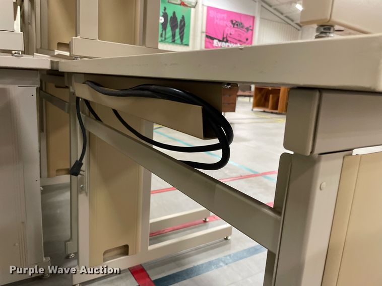 image for item ME9954 (32) desks