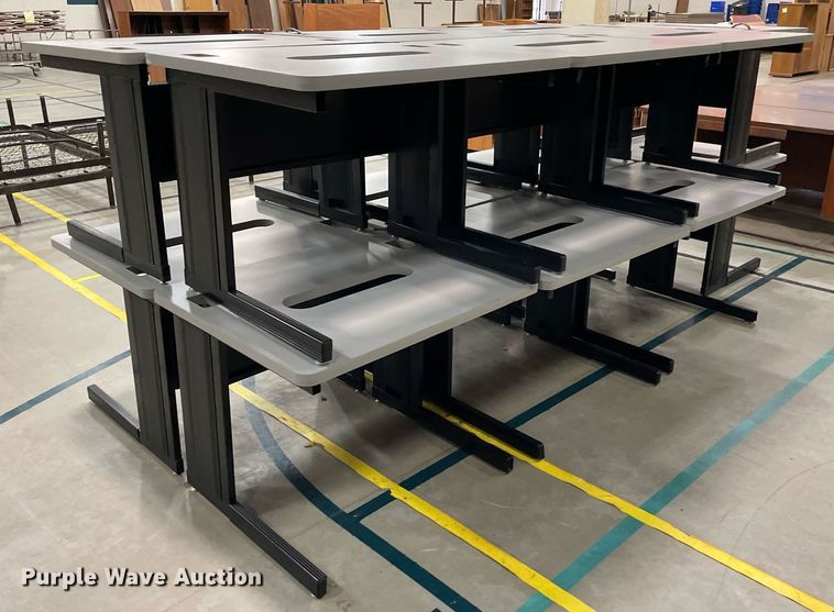 image for item ME9955 (14) 30" x 36" desks