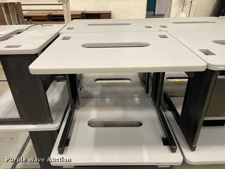 image for item ME9955 (14) 30" x 36" desks