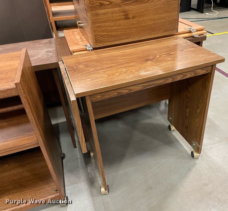 image for item ME9956 (18) cabinets