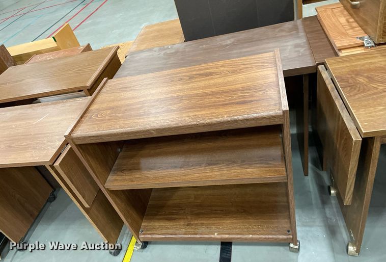 image for item ME9956 (18) cabinets