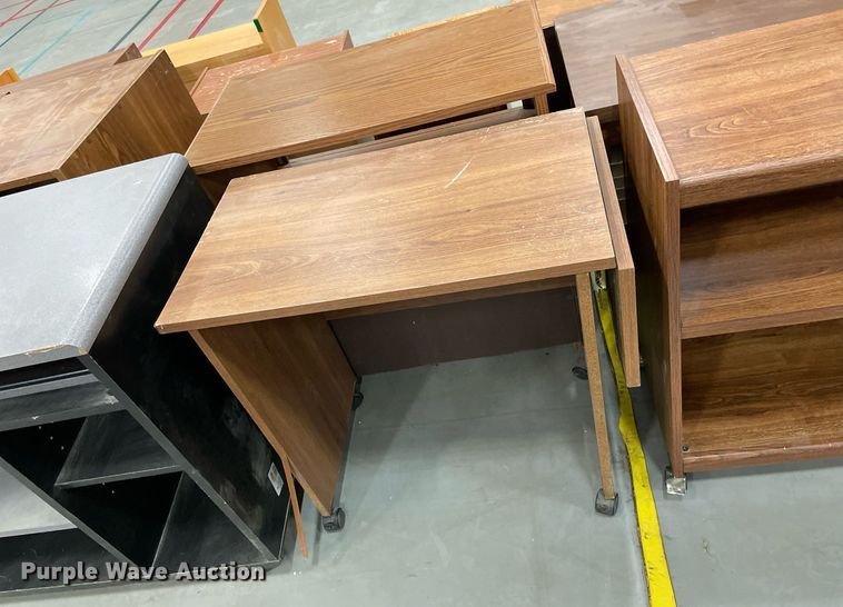 image for item ME9956 (18) cabinets