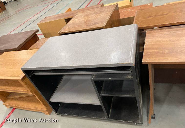 image for item ME9956 (18) cabinets