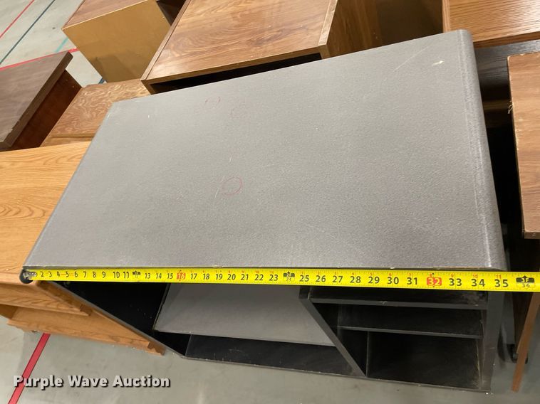 image for item ME9956 (18) cabinets