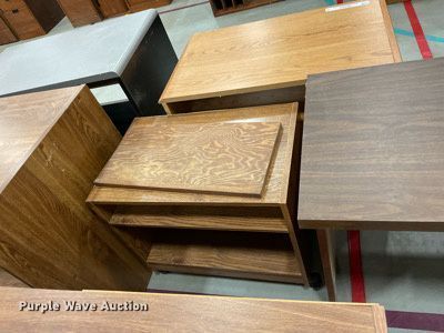 image for item ME9956 (18) cabinets