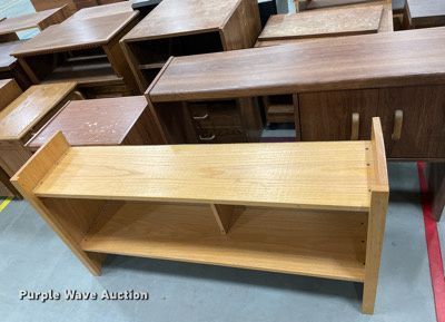 image for item ME9956 (18) cabinets