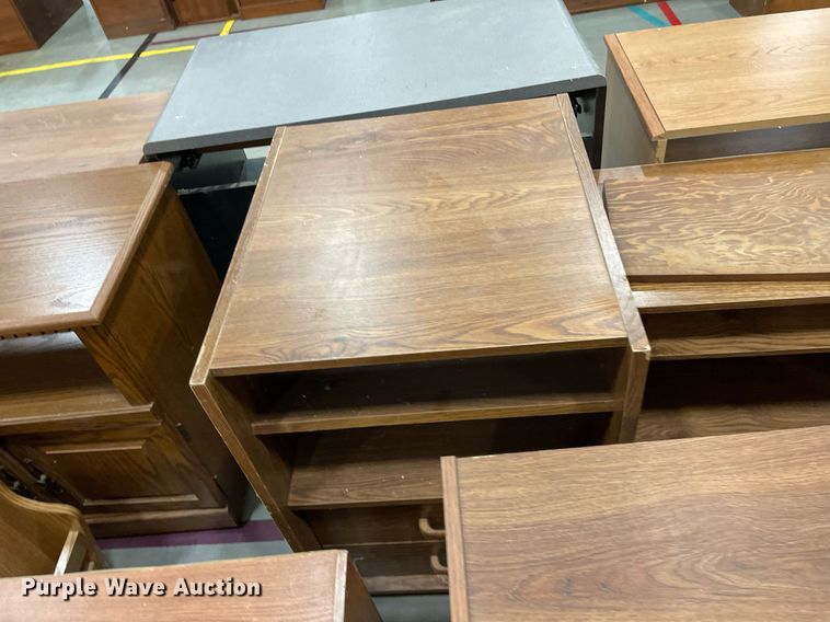 image for item ME9956 (18) cabinets