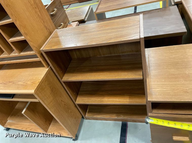 image for item ME9956 (18) cabinets