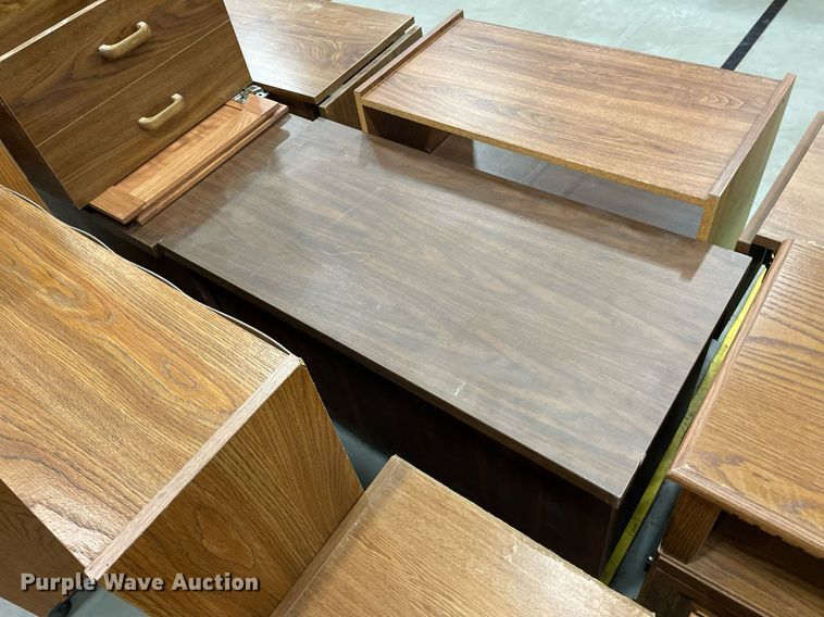 image for item ME9956 (18) cabinets