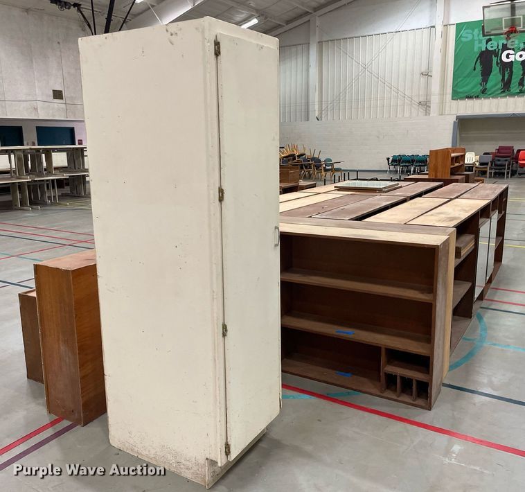 image for item ME9957 (17) cabinets