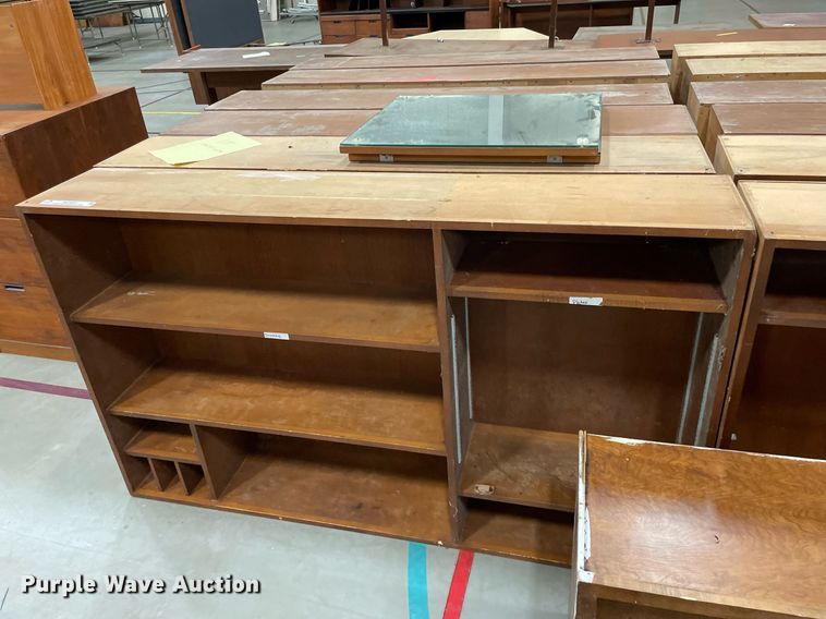 image for item ME9957 (17) cabinets