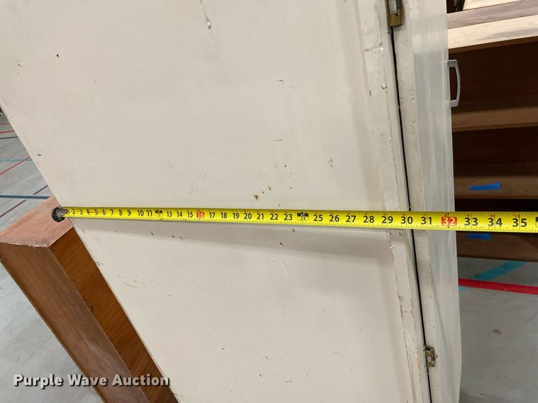 image for item ME9957 (17) cabinets