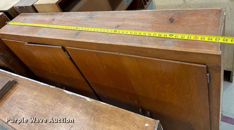 image for item ME9957 (17) cabinets