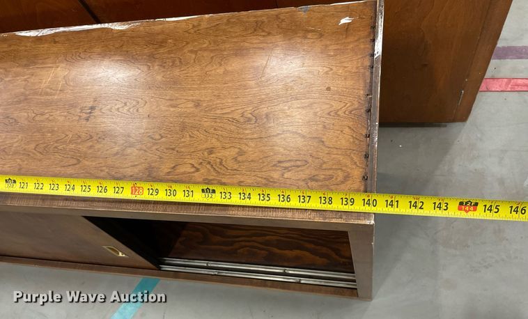 image for item ME9957 (17) cabinets