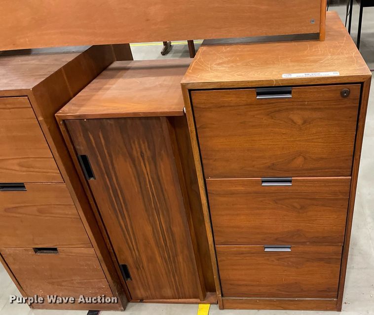 image for item ME9958 (6) file cabinets