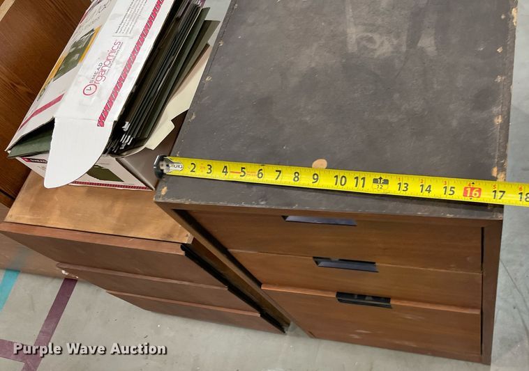 image for item ME9958 (6) file cabinets