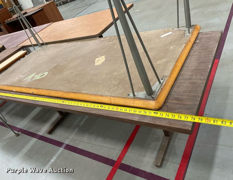 image for item ME9959 (14) tables