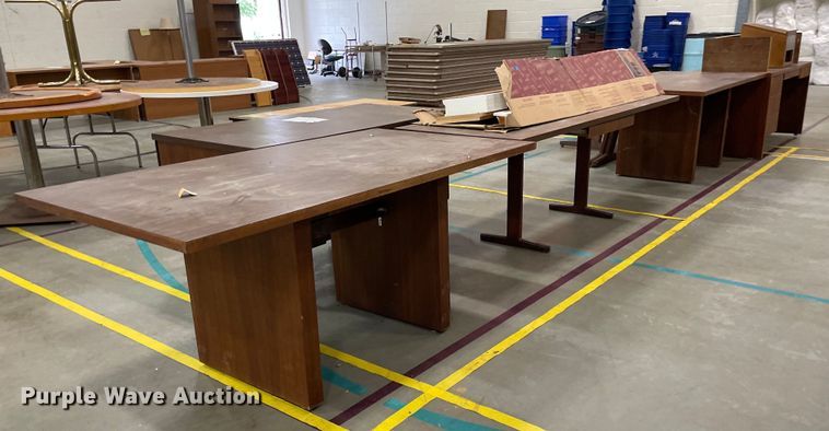 image for item ME9964 (7) desks