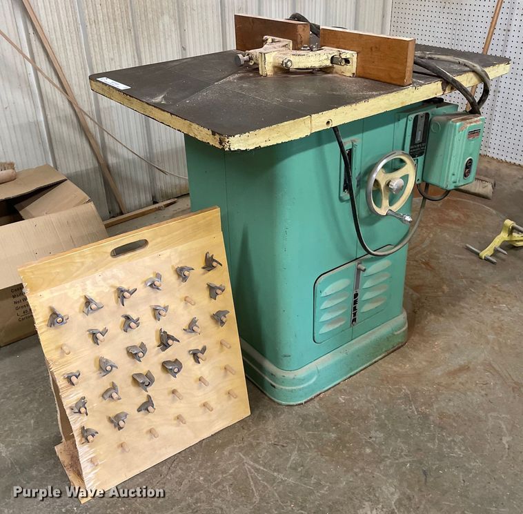 image for item ME9968 Delta  molder