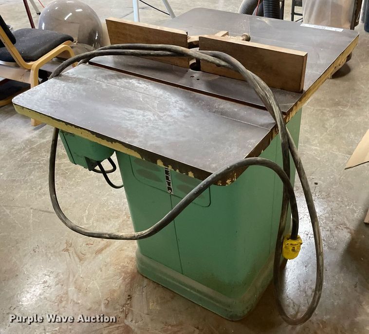 image for item ME9968 Delta  molder