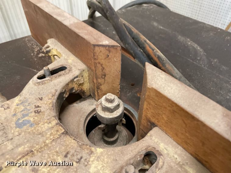 image for item ME9968 Delta  molder