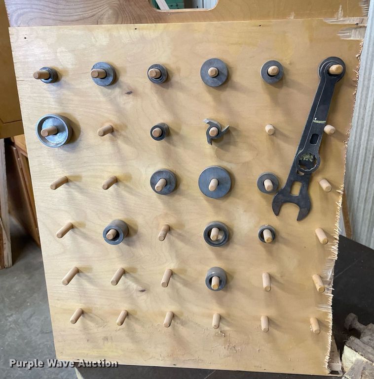 image for item ME9968 Delta  molder