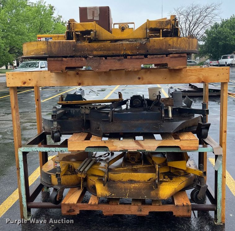 image for item ME9976 (3) 72"W mower decks