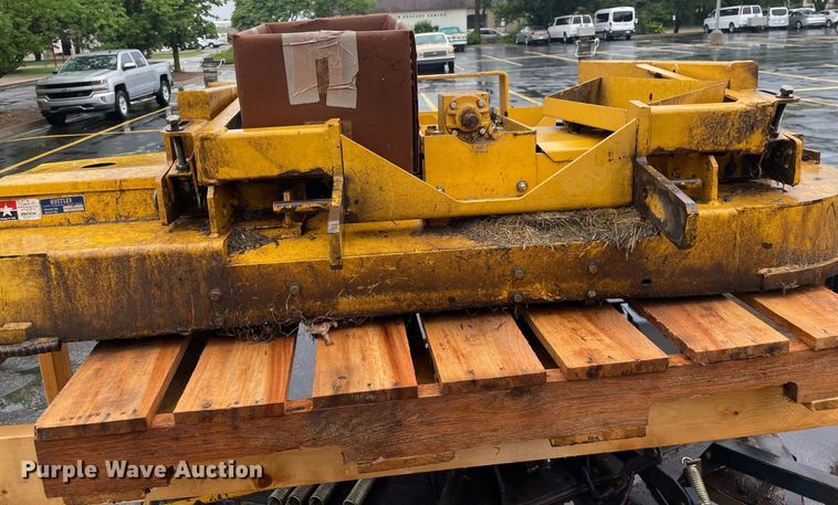 image for item ME9976 (3) 72"W mower decks