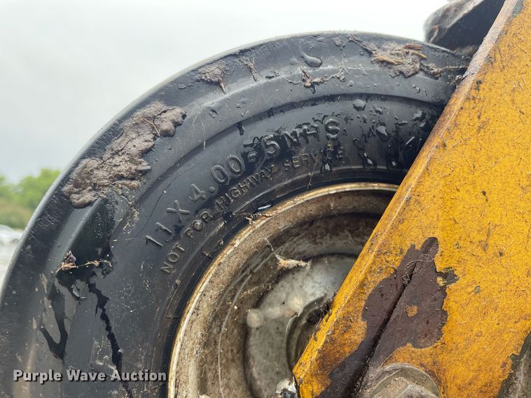 image for item ME9976 (3) 72"W mower decks