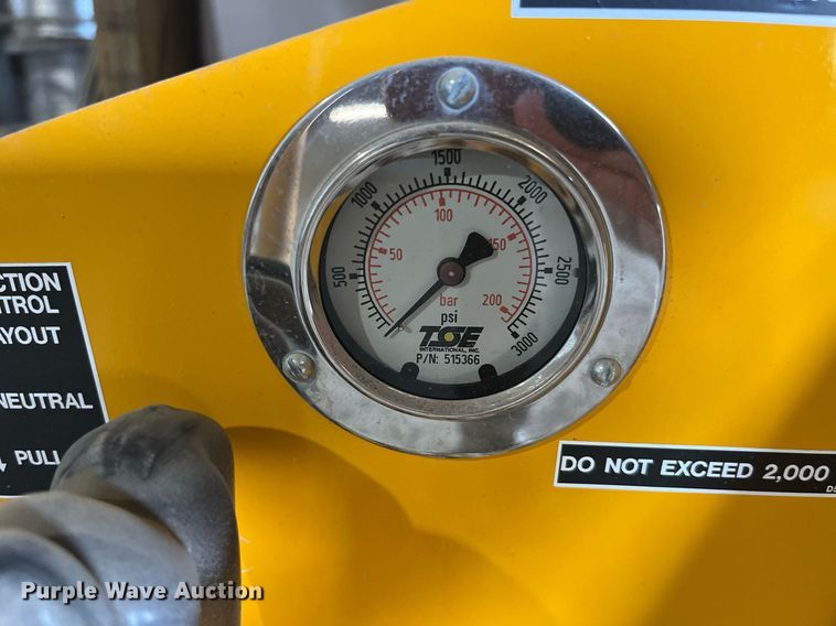 image for item MG9284 TSE Poleboss  line puller