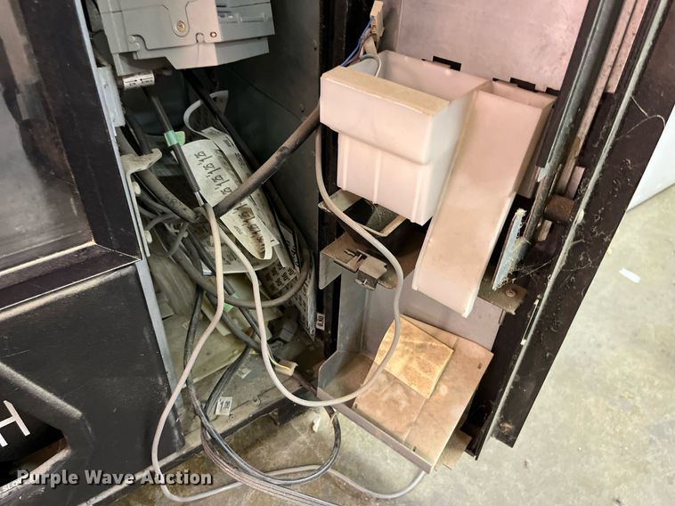 image for item MG9293 Dixie-Narco  vending machine