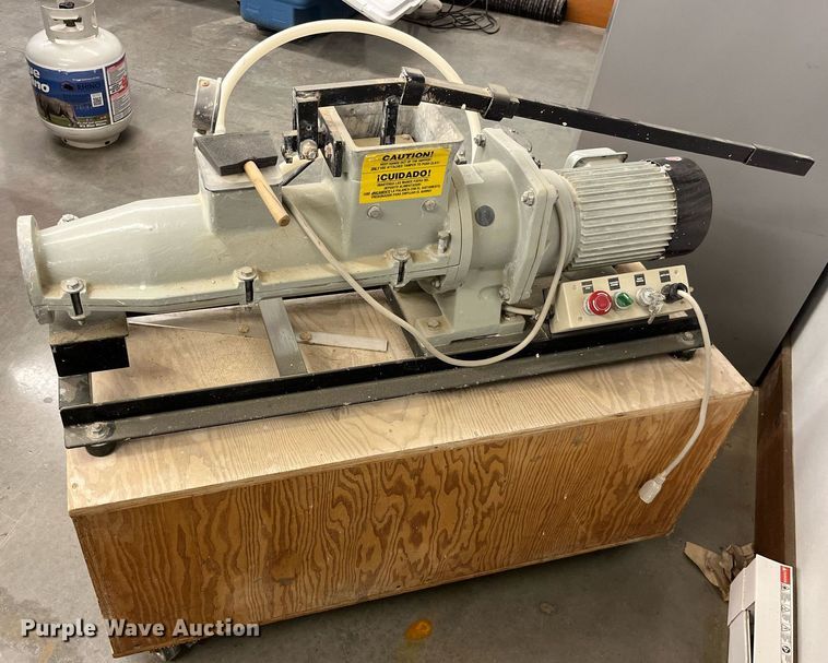 image for item MG9294 Clay press