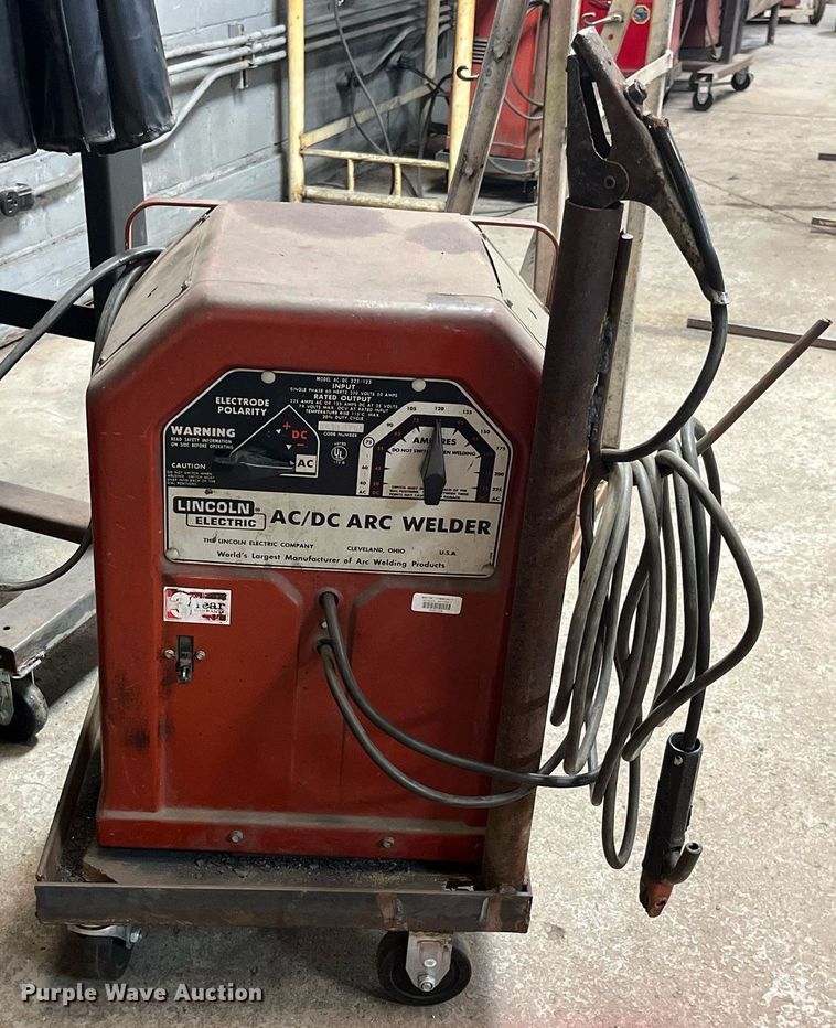 image for item MG9295 (3) Lincoln welders