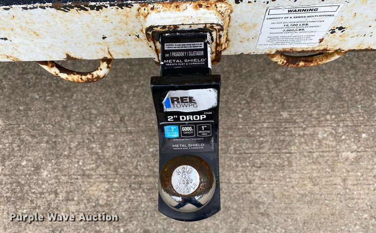 image for item MG9936 2004 Ford F550  bucket truck