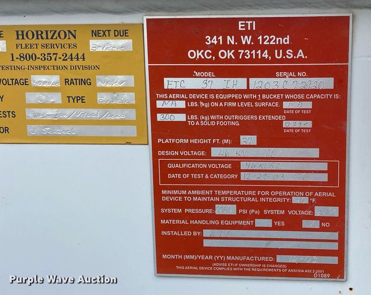 image for item MG9936 2004 Ford F550  bucket truck