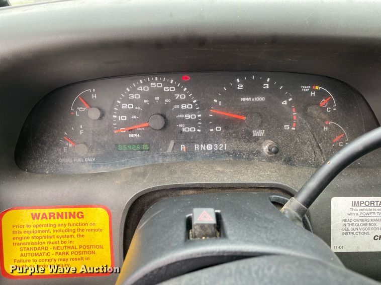 image for item MG9936 2004 Ford F550  bucket truck