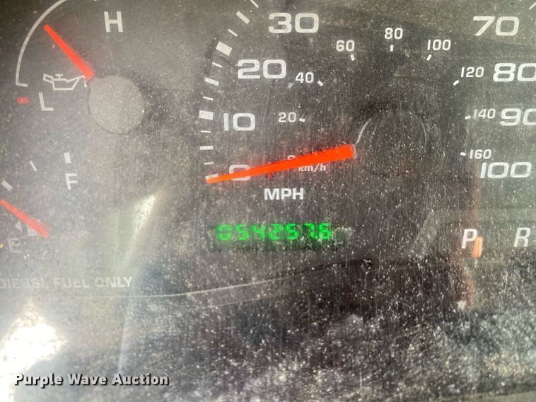 image for item MG9936 2004 Ford F550  bucket truck