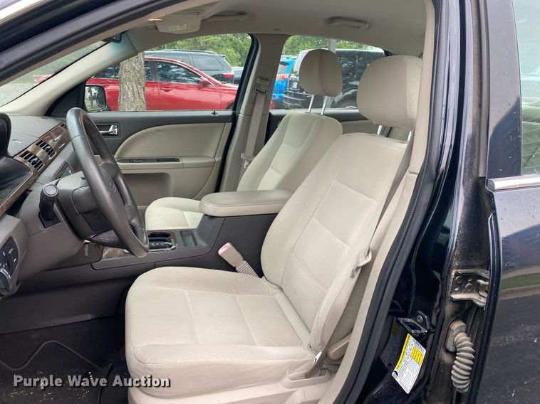 image for item MG9937 2008 Ford Taurus