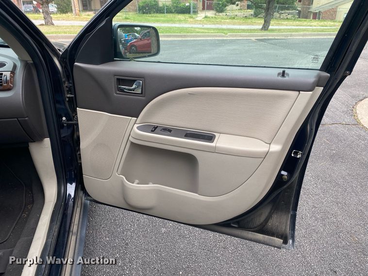 image for item MG9937 2008 Ford Taurus